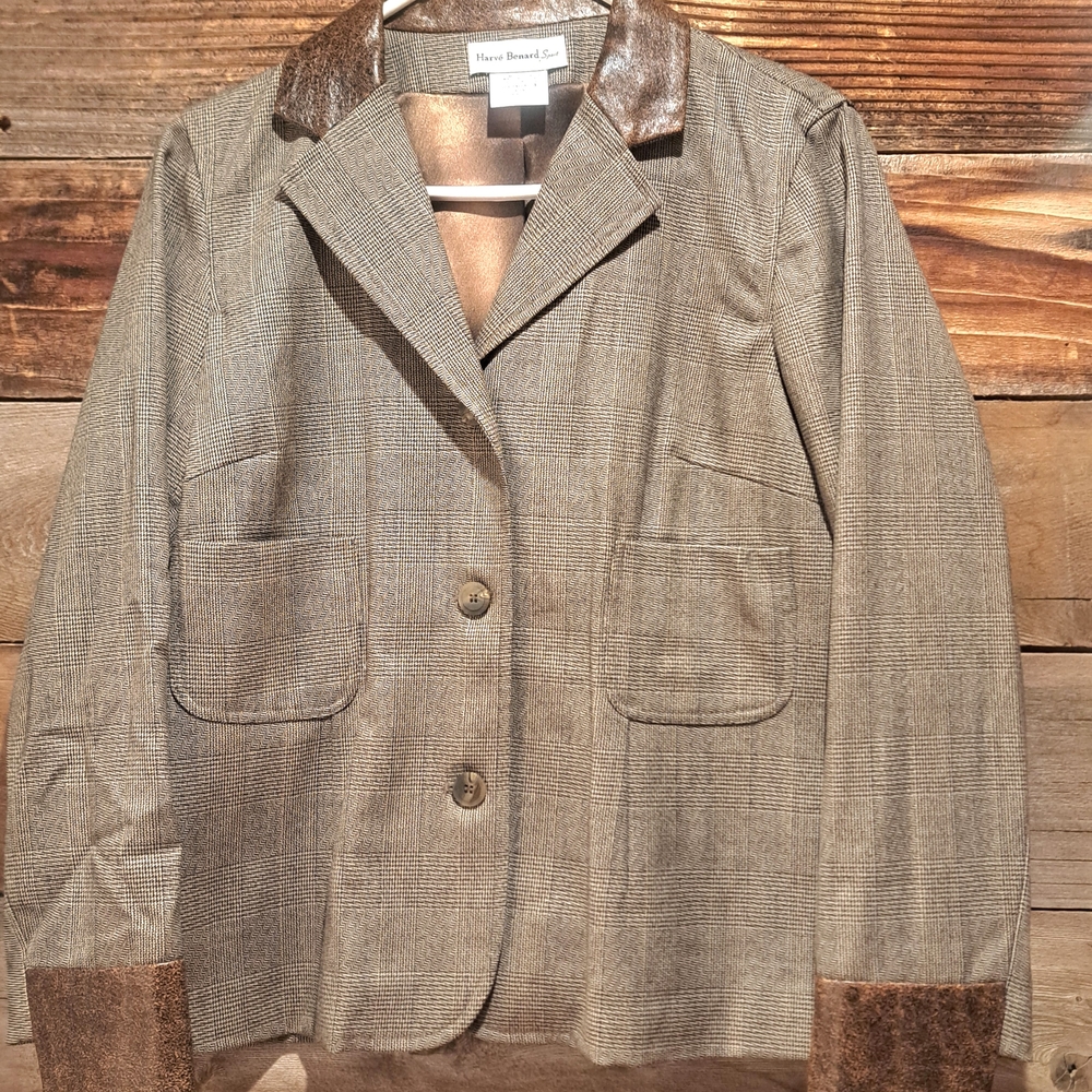 Women's Plaid Blazer with Brown Accents